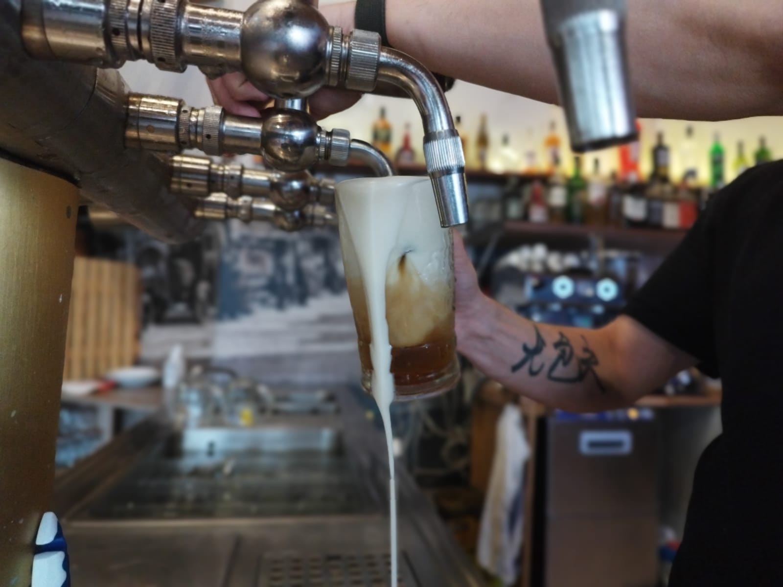 Moravská vína a pivo
